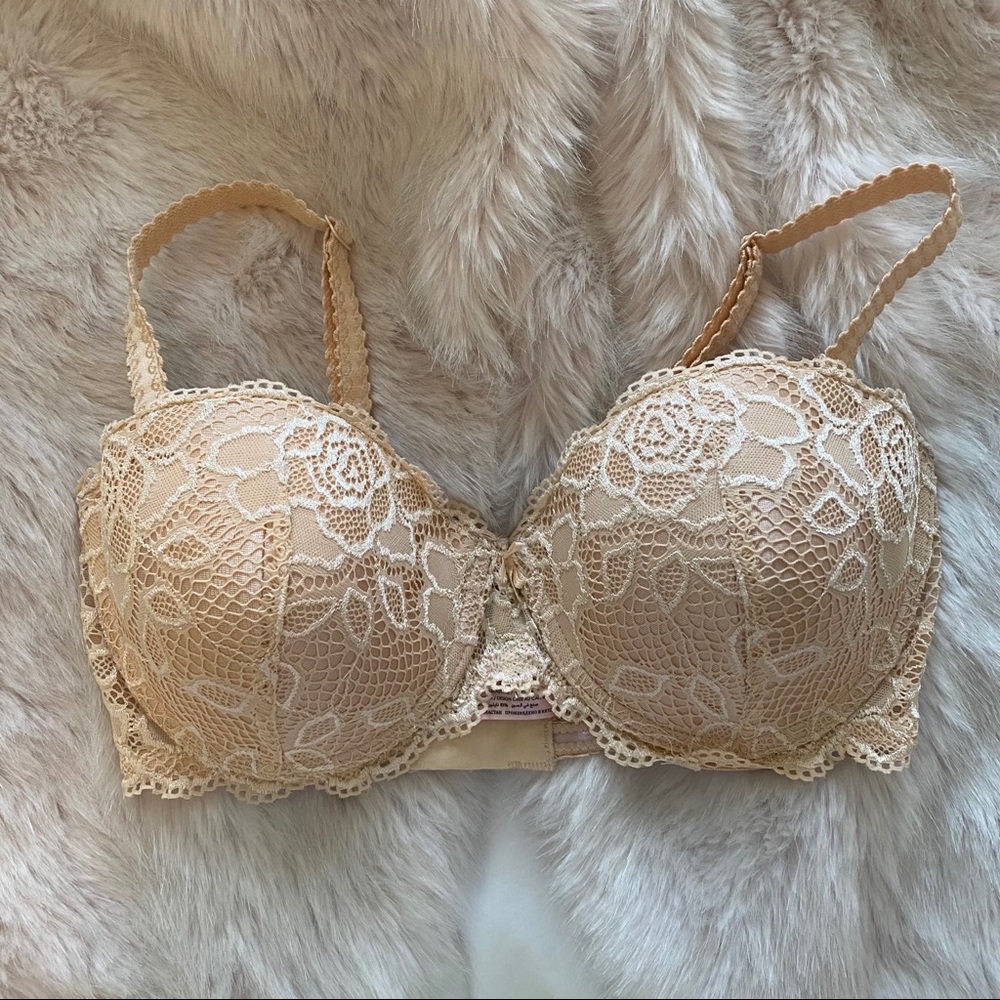 La Vie En Rose Nude Lace Bra Removable Push Up
